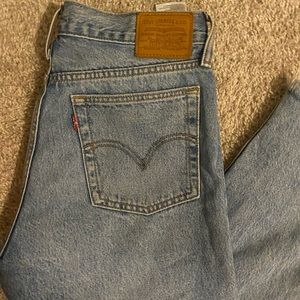 LEVI WEDGIE URBAN OUTFITTER JEANS